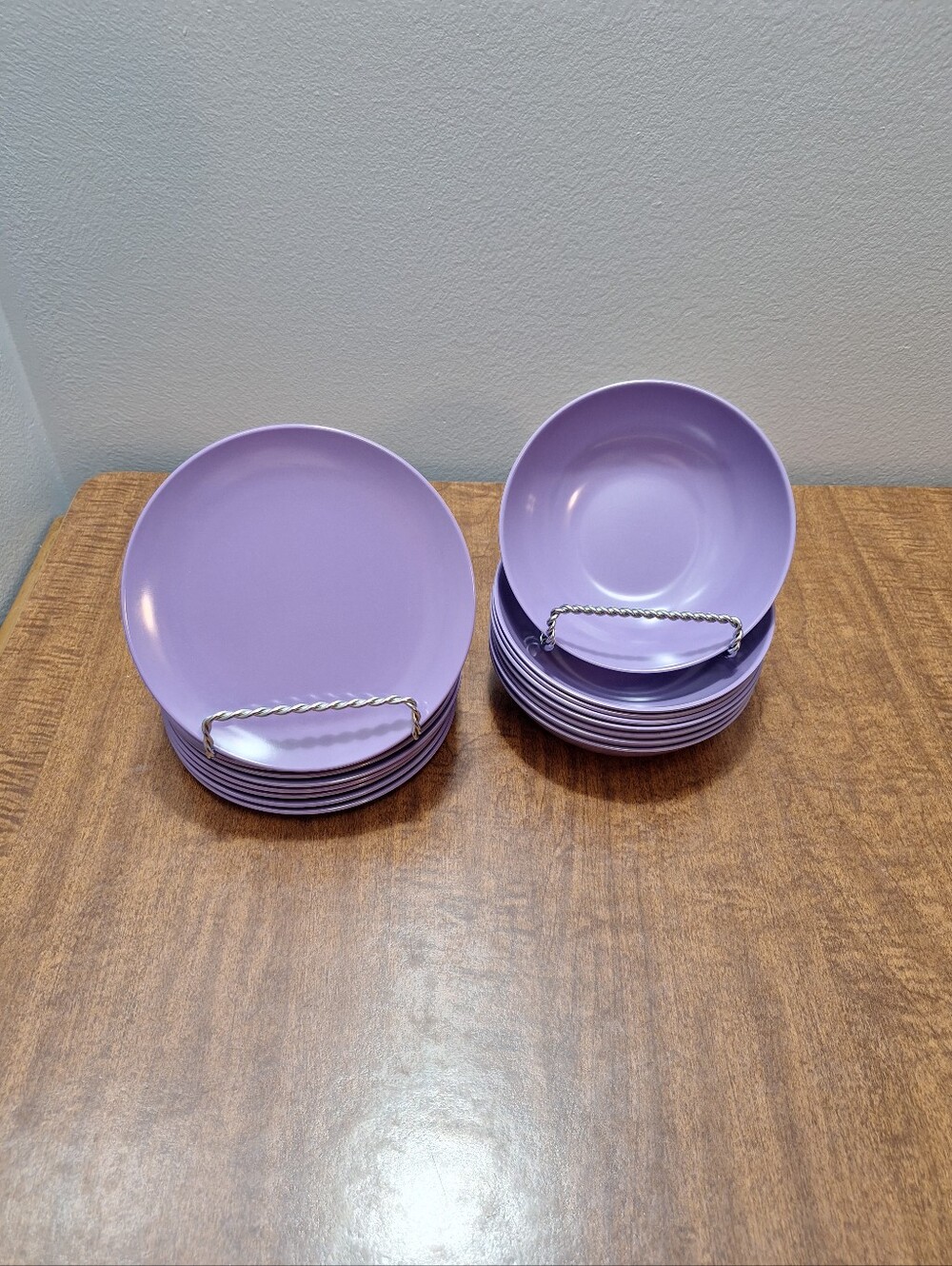 Vtg MCM Retro Purple Lilac Melmac Melamine 16 Pieces 8 Bowls 8 Dessert Plates